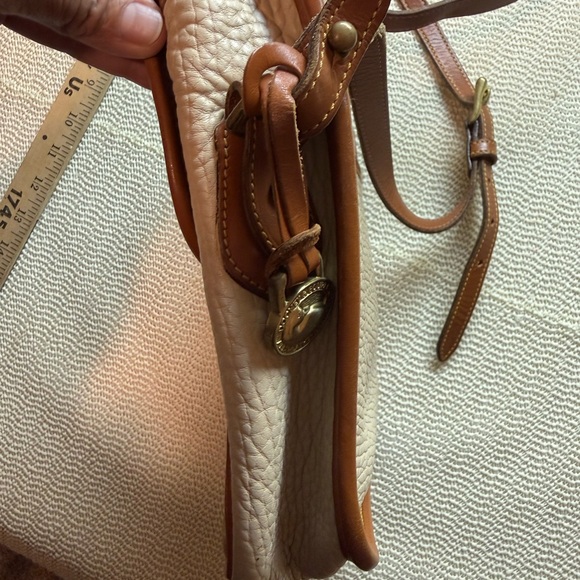 Dooney & Bourne Vintage Satchel in British Tan and Bone - Picture 3 of 16